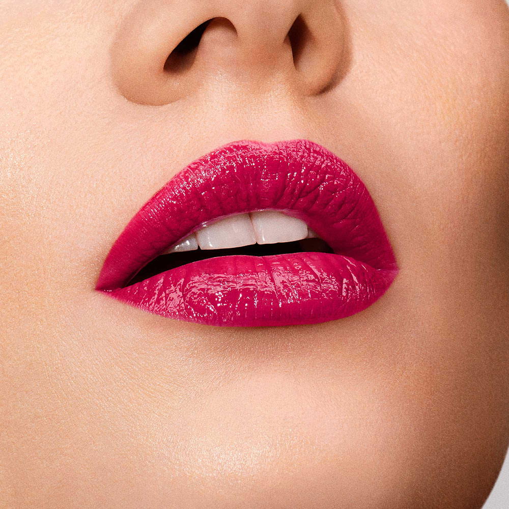 PURE COLOR EXPLICIT SLICK SHINE LIPSTICK (LABIAL EN BARRA)